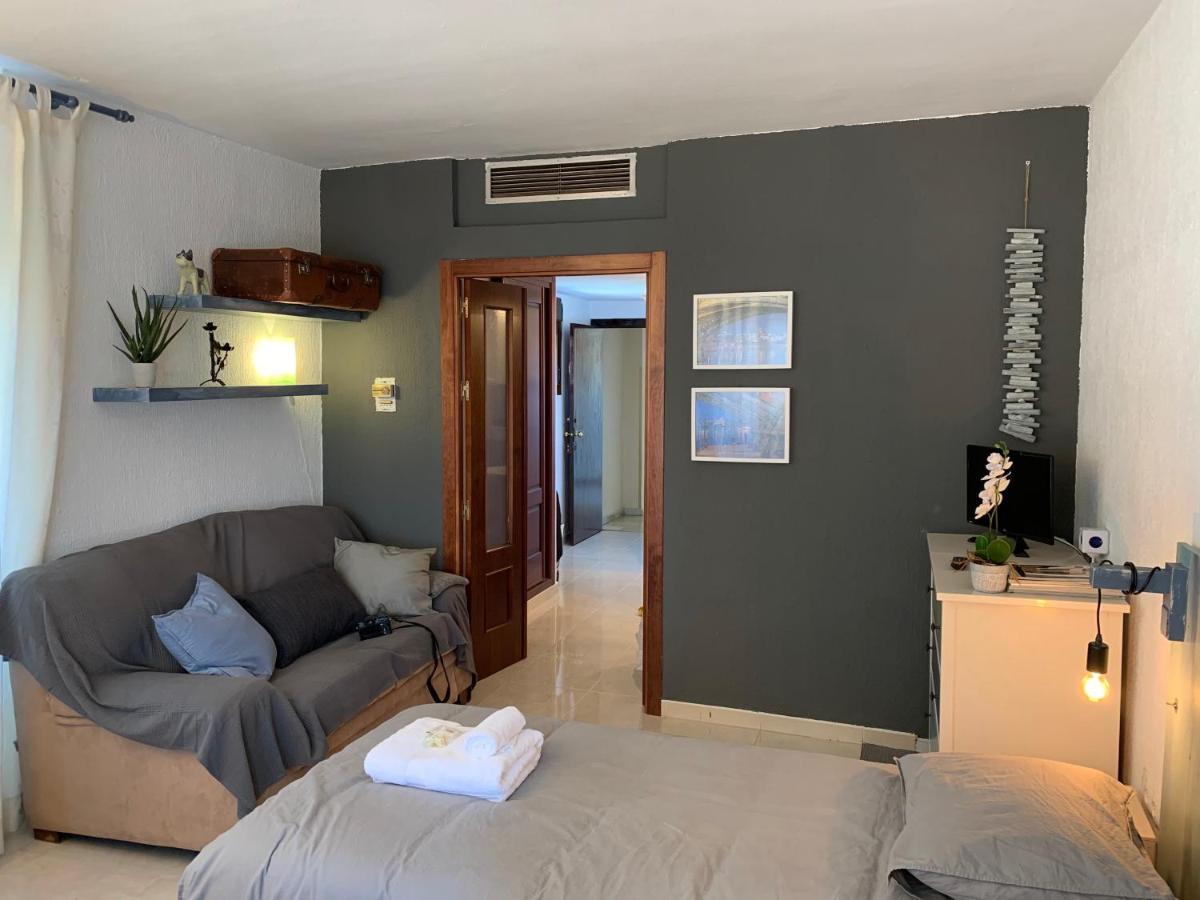Apartamentos Rg Resitur เซบีญา ภายนอก รูปภาพ